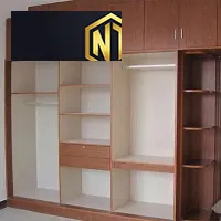 Xưởng Nội Thất Ngọc Thịnh Hiệp Phước - Tủ quần áo bằng ván MDF nhiều ngăn với màu vân gỗ làm cho căn phòng thêm sang trọng, hiện đại - TQANT30